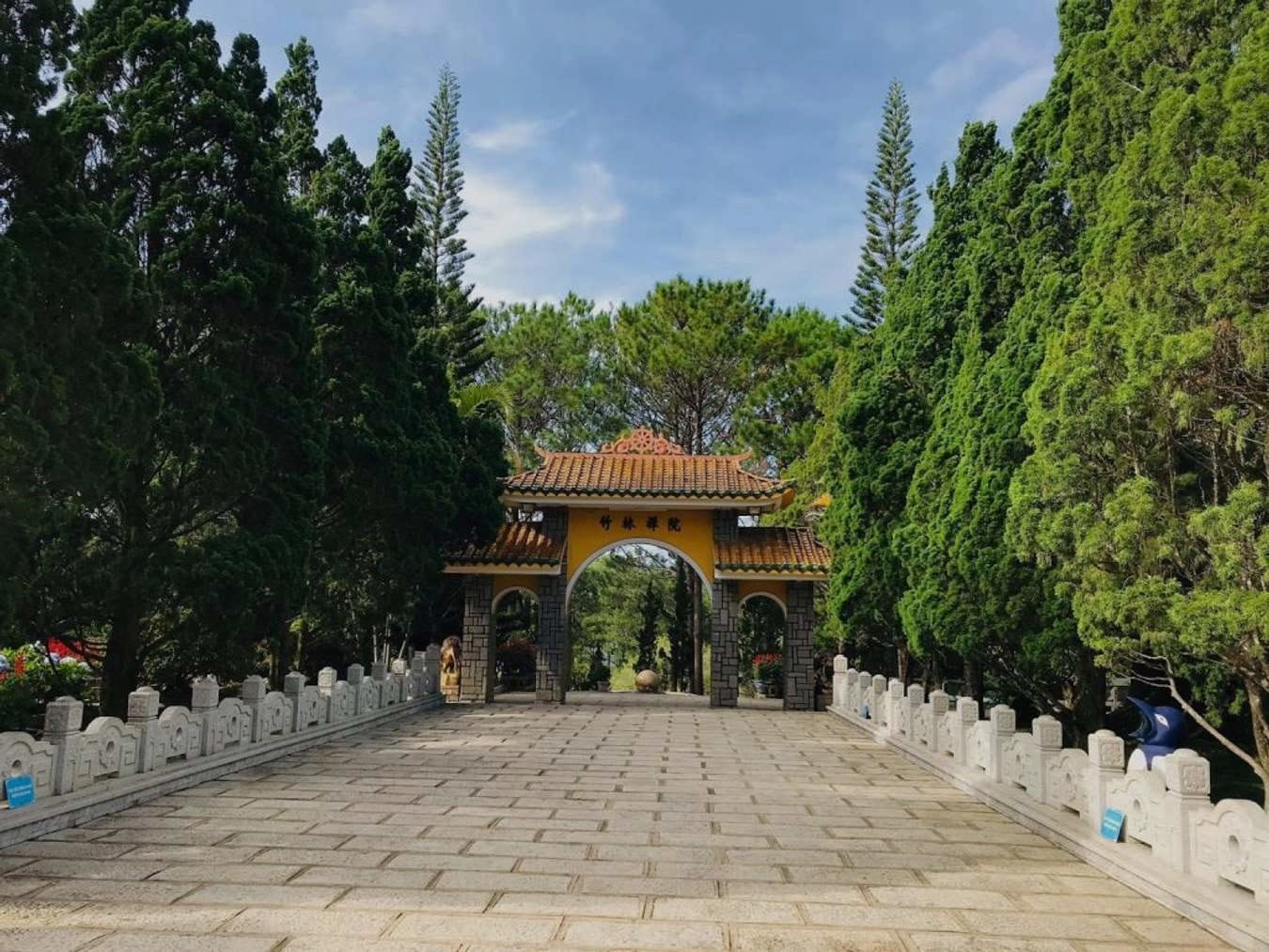 Truc Lam Zen Monastery